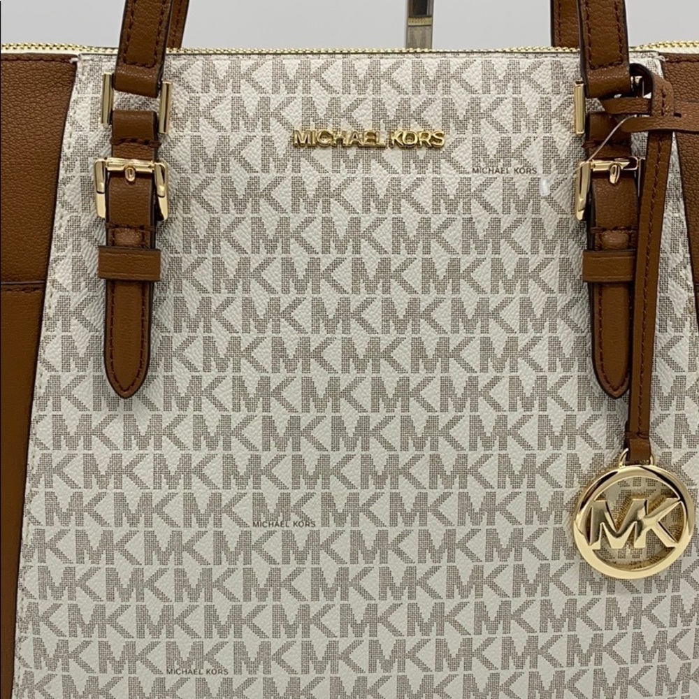 MICHAEL KORS CHARLOTTE LARGE TOP ZIP TOTE VANILLA - Picture 9 of 15